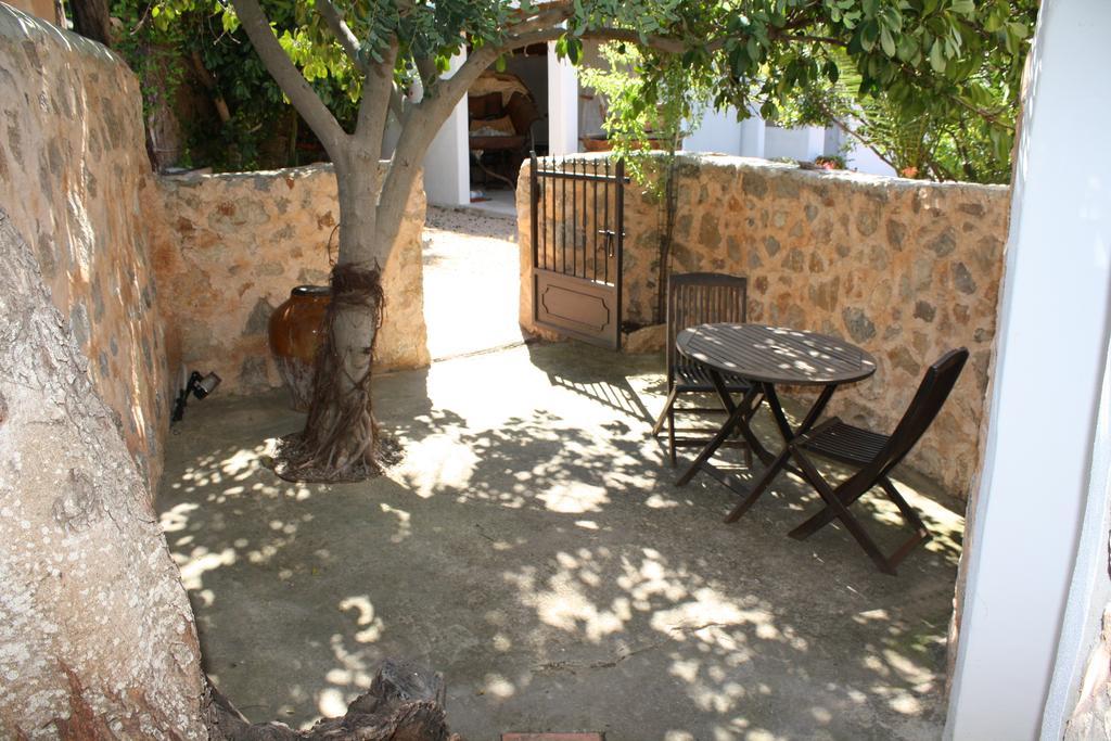 Agroturismo Can Pere Sord Villa Sant Joan De Labritja Oda fotoğraf